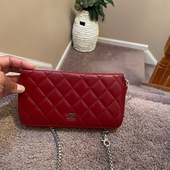 Red Quilted Chanel Lambskin WOC - Picture 4 of 7